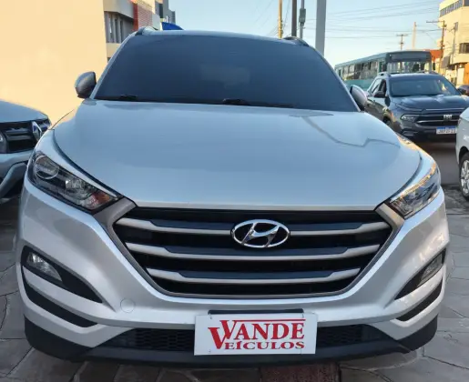 HYUNDAI TUCSON 1.6 16V T-GDI GASOLINA GLS ECOSHIFT HYUNDAI TUCSON 1.6 16V T-GDI GASOLINA GLS ECOSHIFT