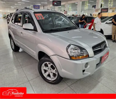 HYUNDAI TUCSON 2.0 MPFI GLS 16V 143CV 2WD FLEX 4P AUTOMÁTICO HYUNDAI TUCSON 2.0 MPFI GLS 16V 143CV 2WD FLEX 4P AUTOMÁTICO
