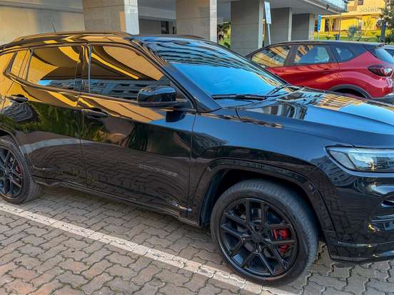 JEEP-COMPASS-2.0 HURRICANE 4 TURBO GASOLINA BLACKHAWK AT9 JEEP-COMPASS-2024