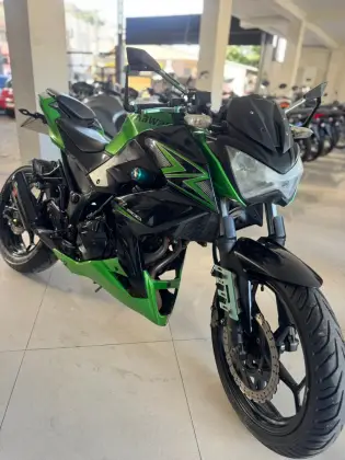 KAWASAKI Z300 