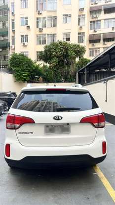 KIA-SORENTO-2014