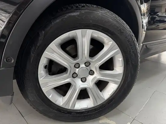 LAND ROVER-RANGE ROVER EVOQUE-2.0 SE 4WD 16V GASOLINA 4P AUTOMÁTICO LAND ROVER-RANGE ROVER EVOQUE-2017