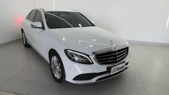 MERCEDES-BENZ C 180 1.6 CGI GASOLINA AVANTGARDE 9G-TRONIC