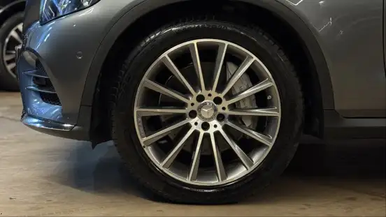 MERCEDES-BENZ-GLC 250-2016