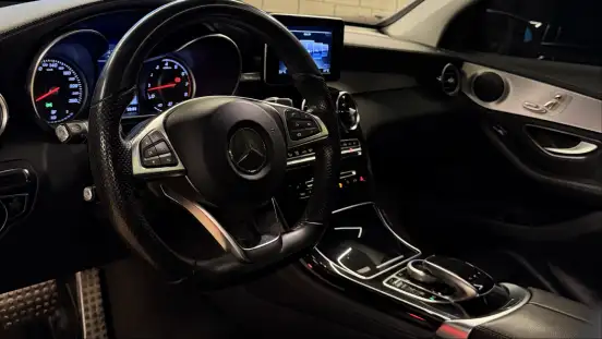 MERCEDES-BENZ-GLC 250-2016