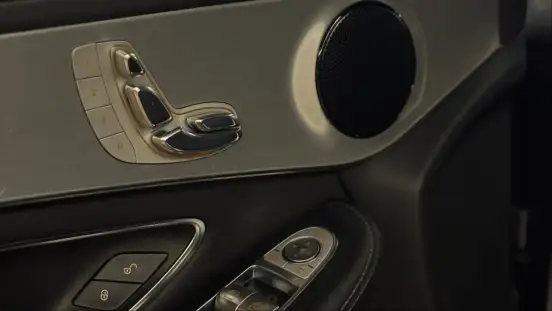 MERCEDES-BENZ-GLC 250-2016
