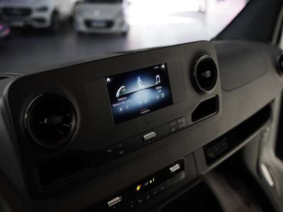 MERCEDES-BENZ-SPRINTER-2020