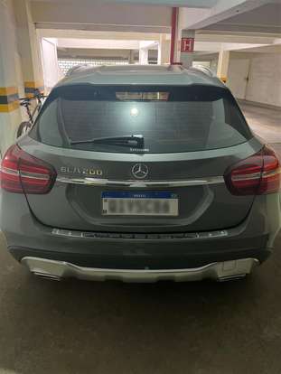 MERCEDES-BENZ-GLA 200-2017