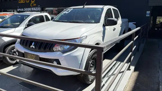 MITSUBISHI L200 TRITON 2.4 16V TURBO DIESEL GL CD 4X4 MANUAL MITSUBISHI L200 TRITON 2.4 16V TURBO DIESEL GL CD 4X4 MANUAL