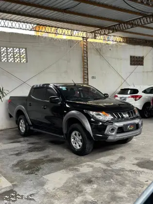 MITSUBISHI L200 TRITON 2.4 16V TURBO DIESEL SPORT GLS CD 4P 4X4 AUTOMÁTICO MITSUBISHI L200 TRITON 2.4 16V TURBO DIESEL SPORT GLS CD 4P 4X4 AUTOMÁTICO