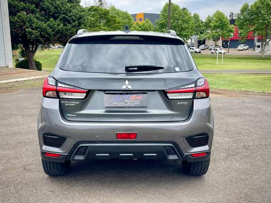 MITSUBISHI-OUTLANDER-2.0 MIVEC GASOLINA HPE AUTOMÁTICO MITSUBISHI-OUTLANDER-2020