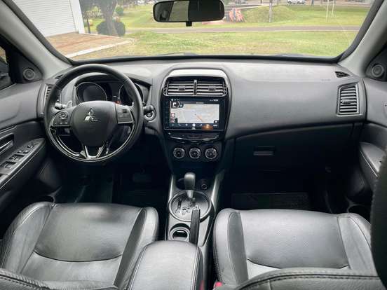 MITSUBISHI-OUTLANDER-2.0 MIVEC GASOLINA HPE AUTOMÁTICO MITSUBISHI-OUTLANDER-2020