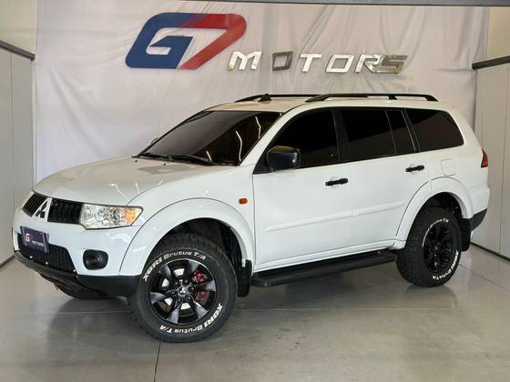 MITSUBISHI PAJERO DAKAR 3.2 HPE 4X4 7 LUGARES 16V TURBO INTERCOOLER DIESEL 4P AUTOMÁTICO