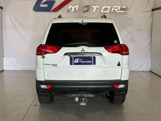 MITSUBISHI-PAJERO DAKAR-3.2 HPE 4X4 7 LUGARES 16V TURBO INTERCOOLER DIESEL 4P AUTOMÁTICO MITSUBISHI-PAJERO DAKAR-2013