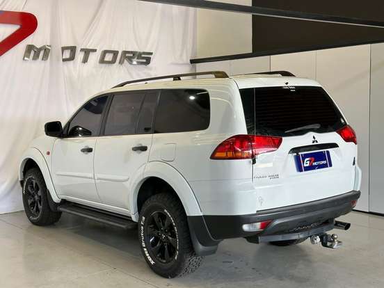 MITSUBISHI-PAJERO DAKAR-2013