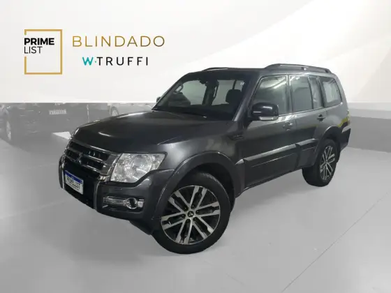 MITSUBISHI PAJERO FULL 3.2 HPE 4X4 16V TURBO INTERCOOLER DIESEL LEGEND EDITION 4P AUTOMÁTICO MITSUBISHI PAJERO FULL 3.2 HPE 4X4 16V TURBO INTERCOOLER DIESEL LEGEND EDITION 4P AUTOMÁTICO