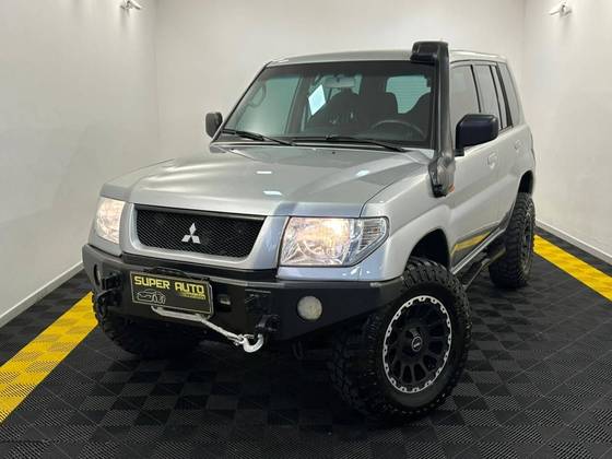 MITSUBISHI PAJERO TR4 2.0 4X4 16V 131CV GASOLINA 4P MANUAL