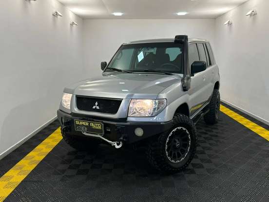 MITSUBISHI-PAJERO TR4-2004