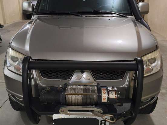 MITSUBISHI-PAJERO TR4-2.0 4X4 16V 140CV FLEX 4P AUTOMÁTICO MITSUBISHI-PAJERO TR4-2013