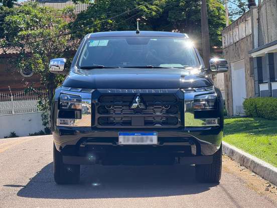MITSUBISHI-TRITON-2.4 BITURBO DIESEL CD HPE 4X4 AUTOMÁTICO MITSUBISHI-TRITON-2026