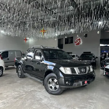NISSAN FRONTIER 2.5 LE 4X4 CD TURBO ELETRONIC DIESEL 4P AUTOMÁTICO