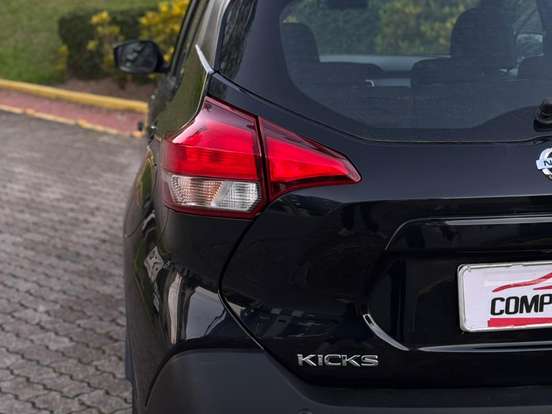 NISSAN-KICKS-1.6 16V FLEXSTART SV 4P XTRONIC NISSAN-KICKS-2018