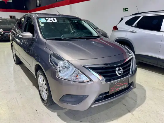 NISSAN VERSA 1.6 16V FLEXSTART SV 4P XTRONIC NISSAN VERSA 1.6 16V FLEXSTART SV 4P XTRONIC
