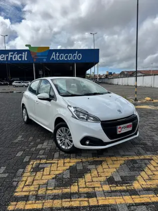 PEUGEOT 208 1.2 ACTIVE 12V FLEX 4P MANUAL PEUGEOT 208 1.2 ACTIVE 12V FLEX 4P MANUAL