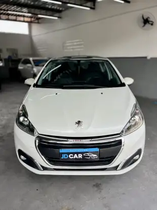 PEUGEOT-208-2017