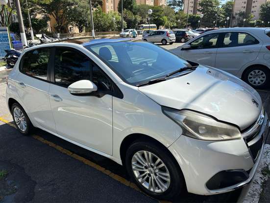 PEUGEOT-208-1.6 ALLURE 16V FLEX 4P AUTOMÁTICO PEUGEOT-208-2017
