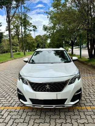 PEUGEOT-3008-2018