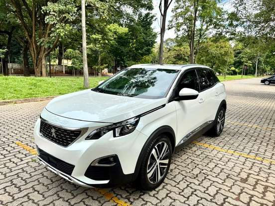 PEUGEOT-3008-2018