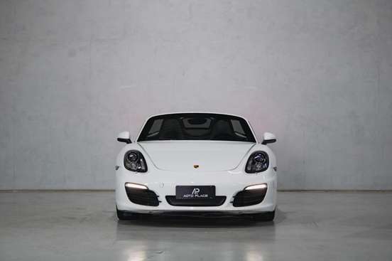 PORSCHE-BOXSTER-2015