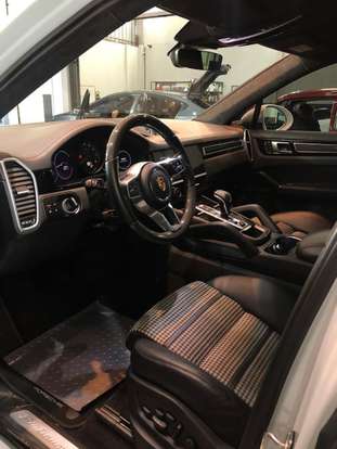 PORSCHE-CAYENNE-2023