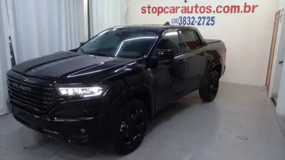 RAM RAMPAGE 2.0 HURRICANE 4 TURBO GASOLINA R/T 4X4 AUTOMÁTICO