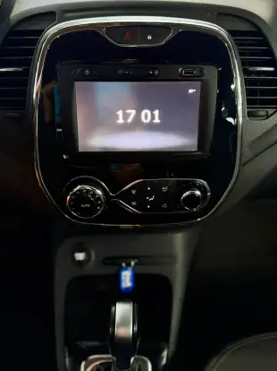 RENAULT-CAPTUR-2018