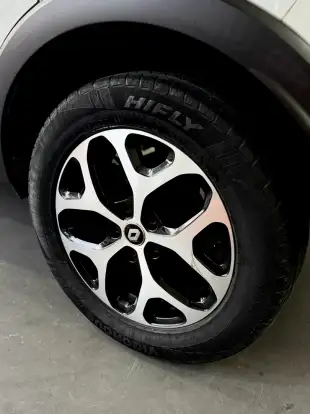 RENAULT-CAPTUR-2018