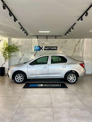 RENAULT-LOGAN-2023