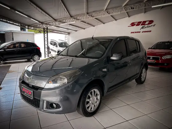 RENAULT SANDERO 1.6 PRIVILÉGE 8V HI-FLEX 4P MANUAL RENAULT SANDERO 1.6 PRIVILÉGE 8V HI-FLEX 4P MANUAL