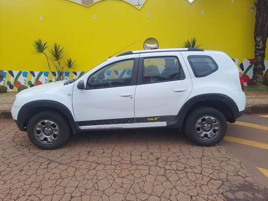 RENAULT-DUSTER-1.6 4X2 16V FLEX 4P MANUAL RENAULT-DUSTER-2014