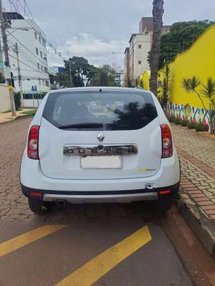 RENAULT-DUSTER-2014