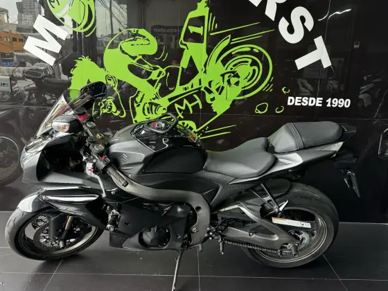 SUZUKI GSX-R1000 SUZUKI GSX-R1000