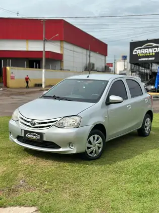 TOYOTA ETIOS 1.3 X 16V FLEX 4P MANUAL TOYOTA ETIOS 1.3 X 16V FLEX 4P MANUAL