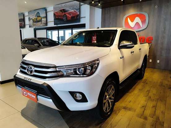 TOYOTA-HILUX-2017