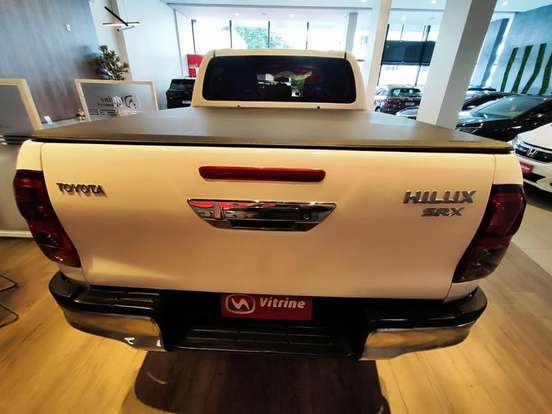 TOYOTA-HILUX-2.8 SRX 4X4 CD 16V DIESEL 4P AUTOMÁTICO TOYOTA-HILUX-2017