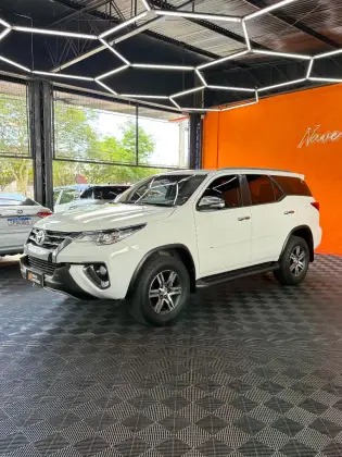 TOYOTA HILUX SW4 2.7 SR 4X2 16V FLEX 4P AUTOMÁTICO