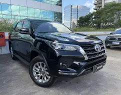 TOYOTA HILUX SW4 2.7 VVT-i FLEX SRV 7L 4X2 AUTOMÁTICO TOYOTA HILUX SW4 2.7 VVT-i FLEX SRV 7L 4X2 AUTOMÁTICO