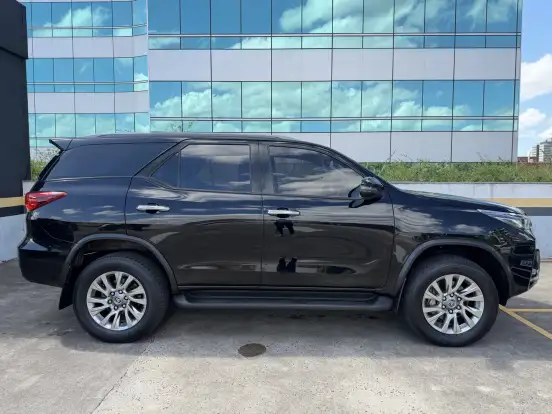 TOYOTA-HILUX SW4-2021