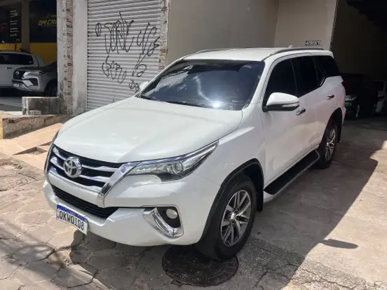 TOYOTA-HILUX SW4-2.8 SRX 4X4 16V TURBO INTERCOOLER DIESEL 4P AUTOMÁTICO TOYOTA-HILUX SW4-2016
