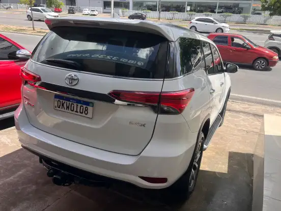 TOYOTA-HILUX SW4-2016